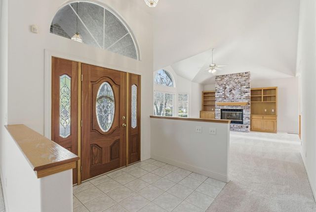 8818 Barrister Ln, Fair Oaks, CA 95628