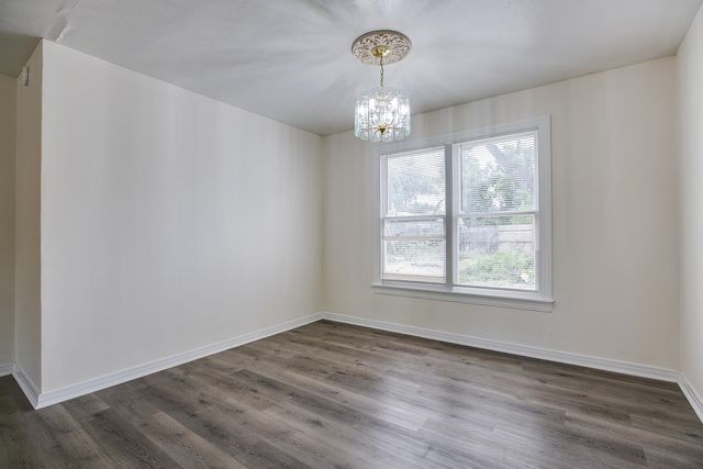 1921 W Avenue J, San Angelo, TX 76901