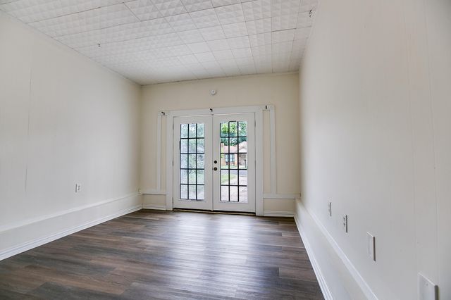 1921 W Avenue J, San Angelo, TX 76901