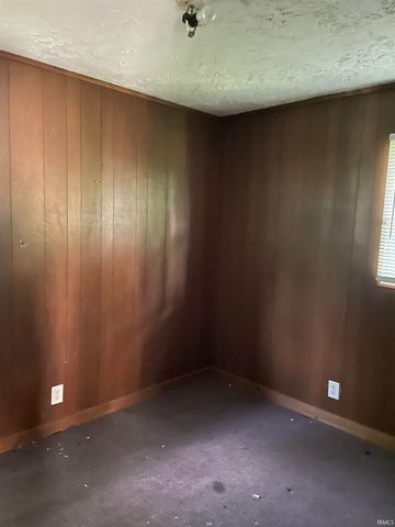 1716 Dewey Street, Anderson, IN 46016