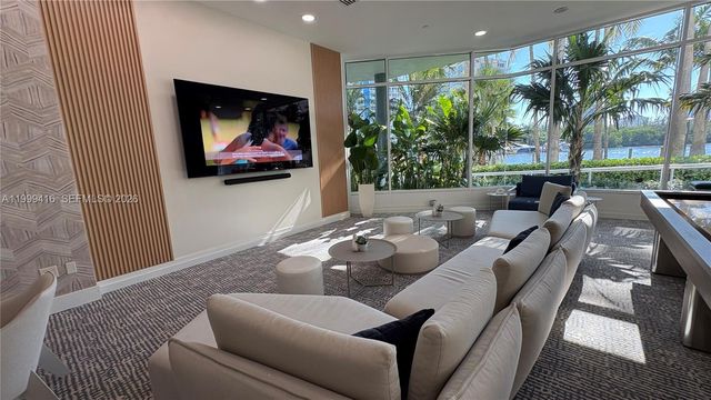 2670 E Sunrise Blvd 309, Fort Lauderdale, FL 33304