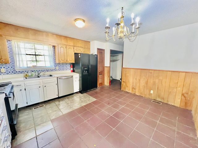 7031 Leslie Dell Lane, Chattanooga, TN 37421