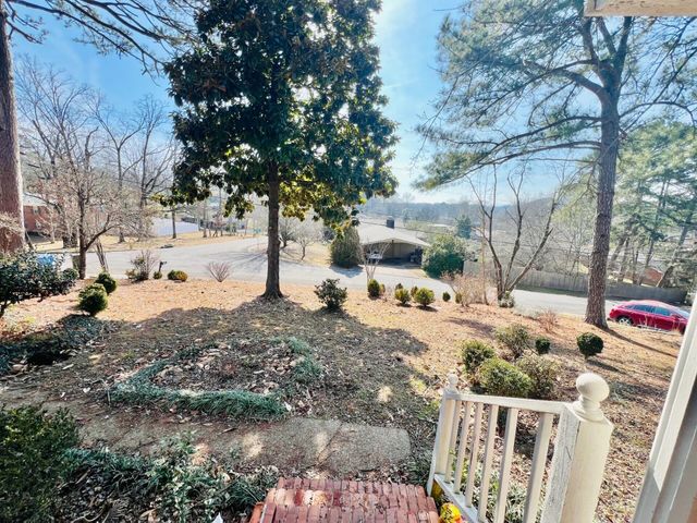 7031 Leslie Dell Lane, Chattanooga, TN 37421