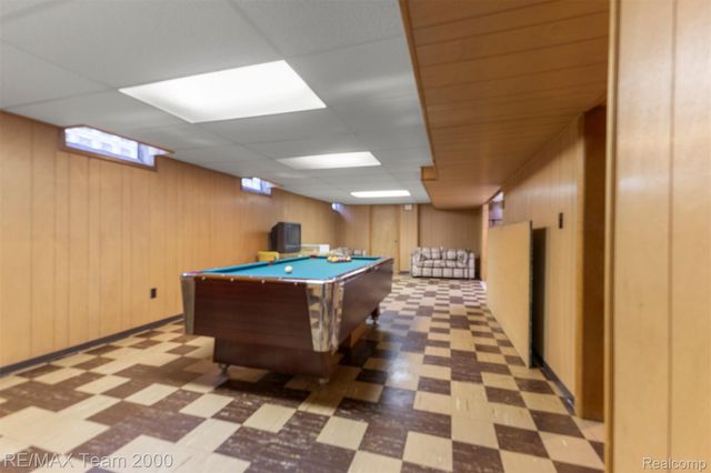 1182 S Venoy Road, Westland, MI 48186