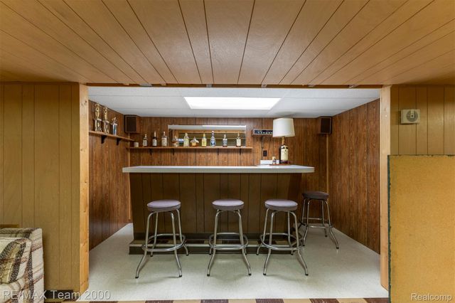 1182 S Venoy Road, Westland, MI 48186