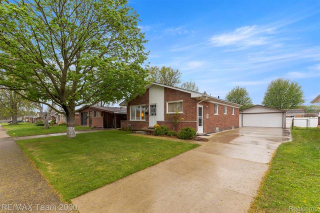 1182 S Venoy Road, Westland, MI 48186