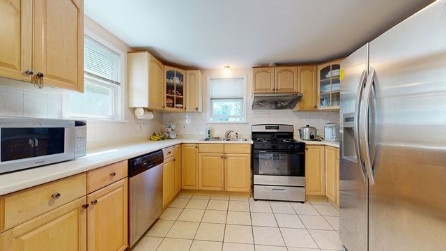 7 Norton Rd, Lexington, MA 02420