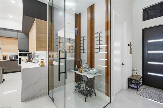 423 SW 19th AVE, Cape Coral, FL 33991