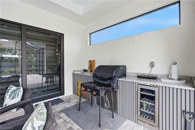 423 SW 19th AVE, Cape Coral, FL 33991