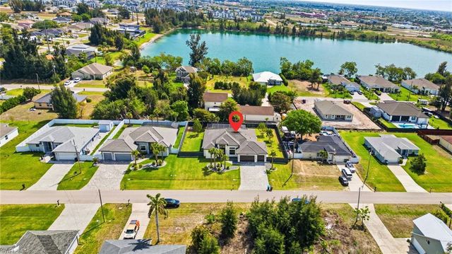 423 SW 19th AVE, Cape Coral, FL 33991
