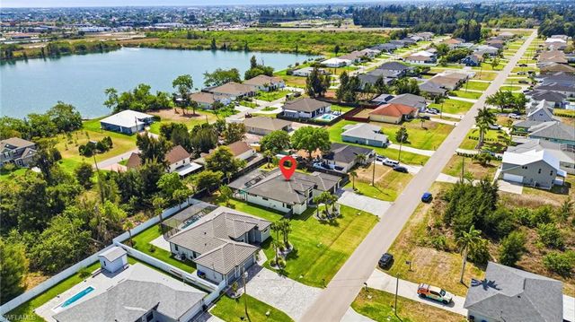 423 SW 19th AVE, Cape Coral, FL 33991