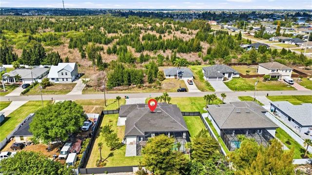 423 SW 19th AVE, Cape Coral, FL 33991