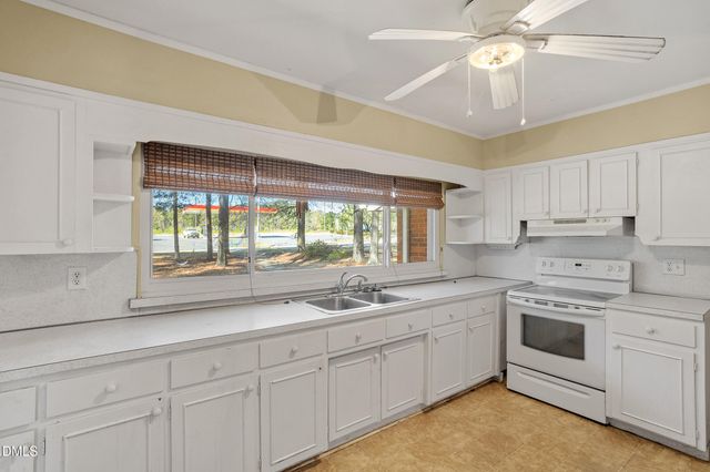 5011 Old Stage Road, Raleigh, NC 27603