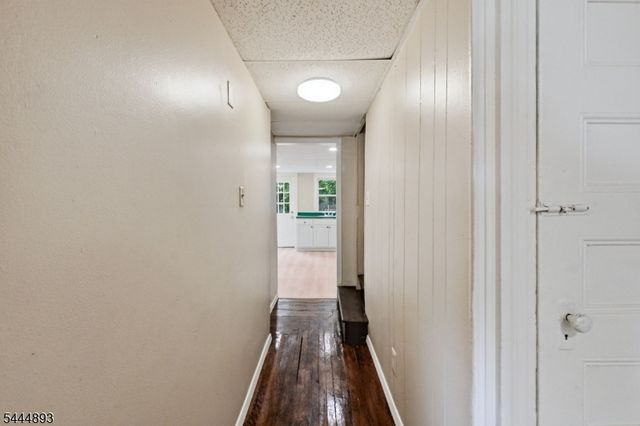 19 Chatham St, North Plainfield Boro, NJ 07060