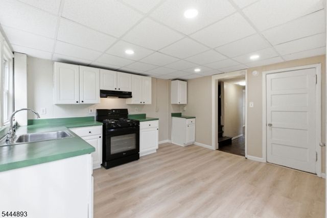 19 Chatham St, North Plainfield Boro, NJ 07060