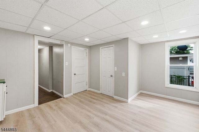 19 Chatham St, North Plainfield Boro, NJ 07060