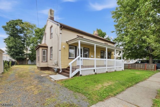 19 Chatham St, North Plainfield Boro, NJ 07060
