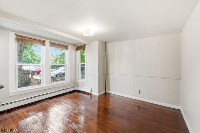 19 Chatham St, North Plainfield Boro, NJ 07060