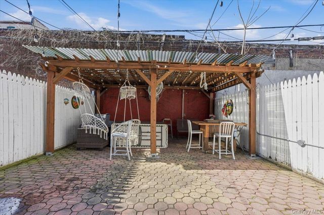 237 Cooper Street, Brooklyn, NY 11207