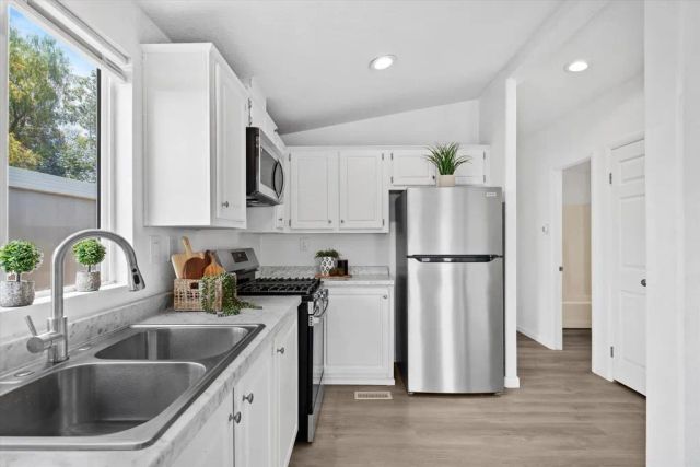 10001 Dunbar 20, El Cajon, CA 92021