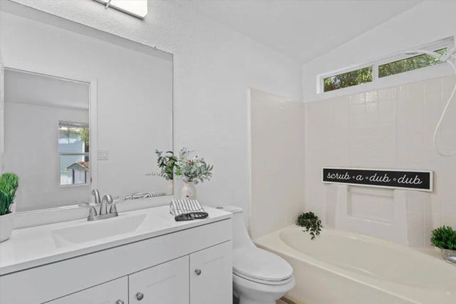 10001 Dunbar 20, El Cajon, CA 92021
