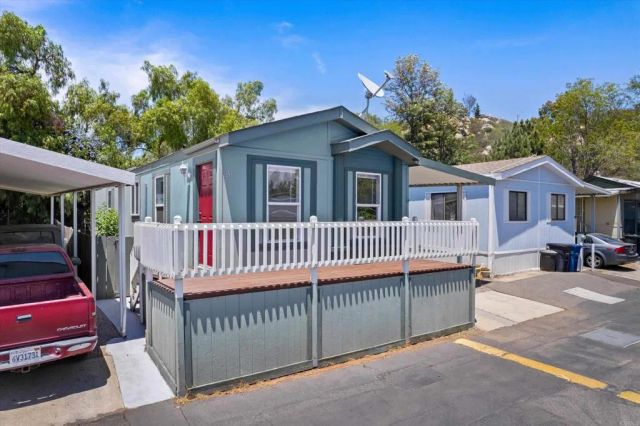 10001 Dunbar 20, El Cajon, CA 92021