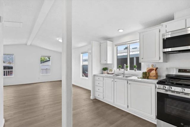 10001 Dunbar 20, El Cajon, CA 92021