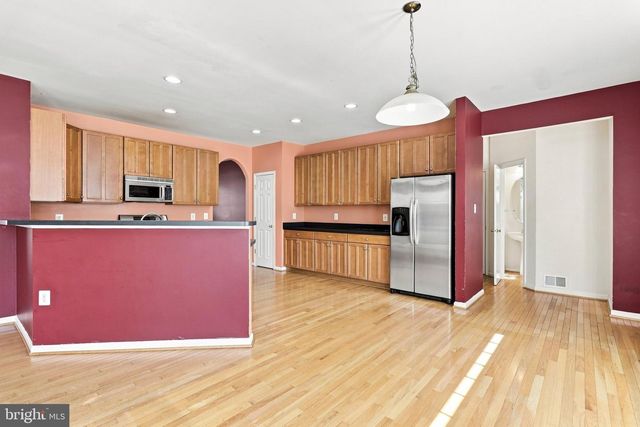109 BURNLEA RD, Charles Town, WV 25414