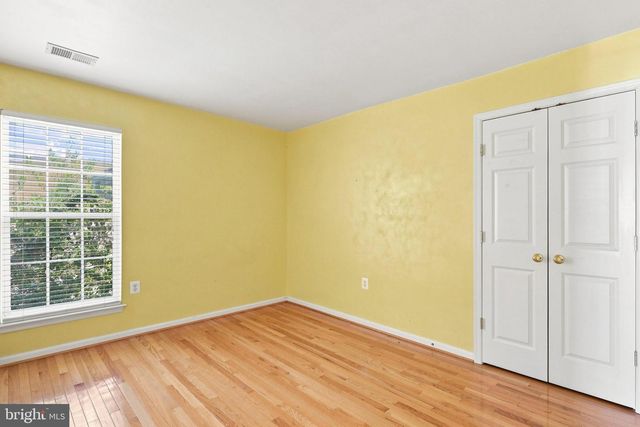 109 BURNLEA RD, Charles Town, WV 25414