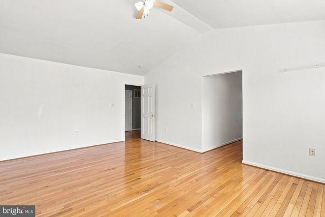 109 BURNLEA RD, Charles Town, WV 25414