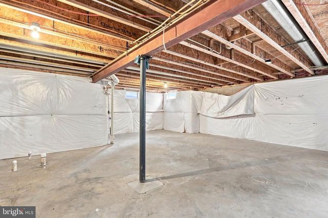109 BURNLEA RD, Charles Town, WV 25414