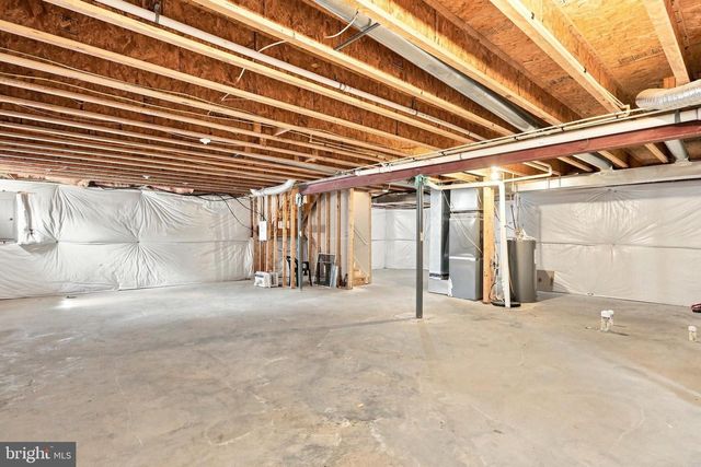 109 BURNLEA RD, Charles Town, WV 25414
