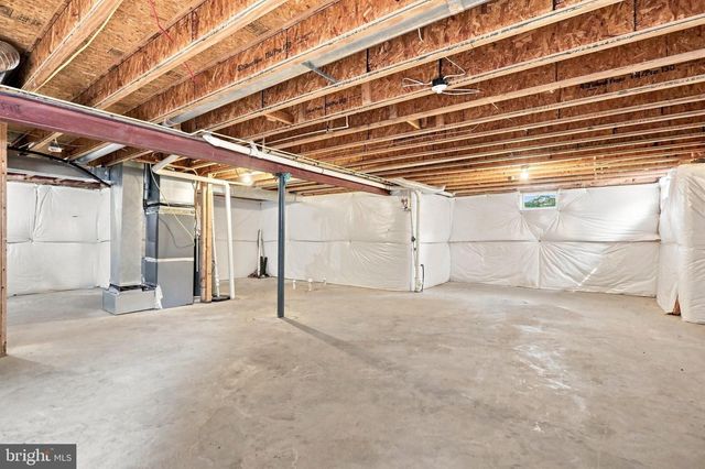 109 BURNLEA RD, Charles Town, WV 25414