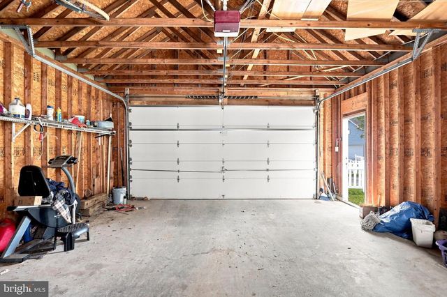 109 BURNLEA RD, Charles Town, WV 25414