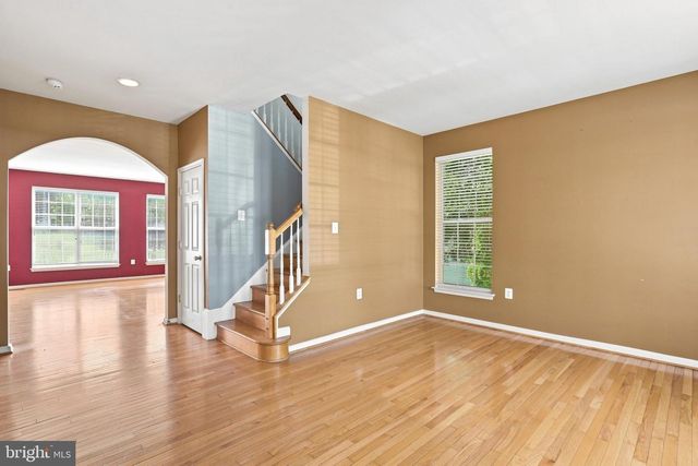 109 BURNLEA RD, Charles Town, WV 25414