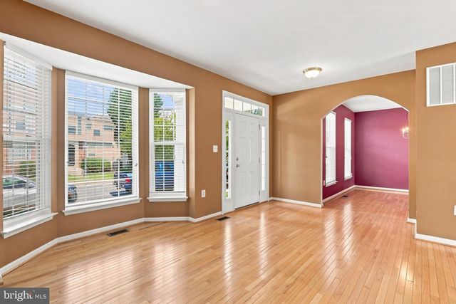 109 BURNLEA RD, Charles Town, WV 25414