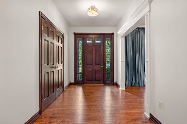 1624 Timberwood Lane, Munster, IN 46321