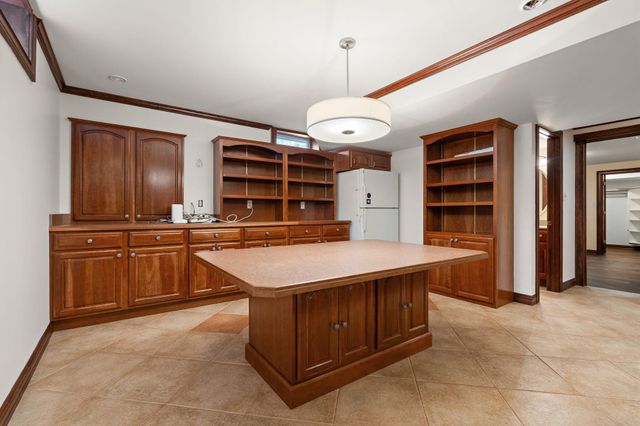 1624 Timberwood Lane, Munster, IN 46321