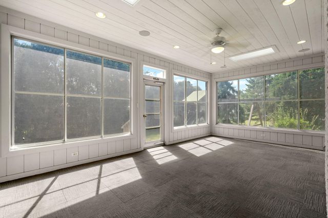 1624 Timberwood Lane, Munster, IN 46321