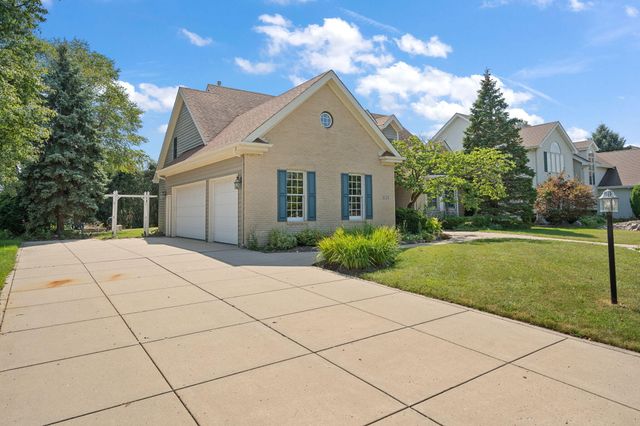 1624 Timberwood Lane, Munster, IN 46321