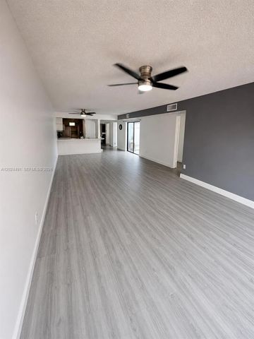 10343 Greenhouse Rd, Pembroke Pines, FL 33026