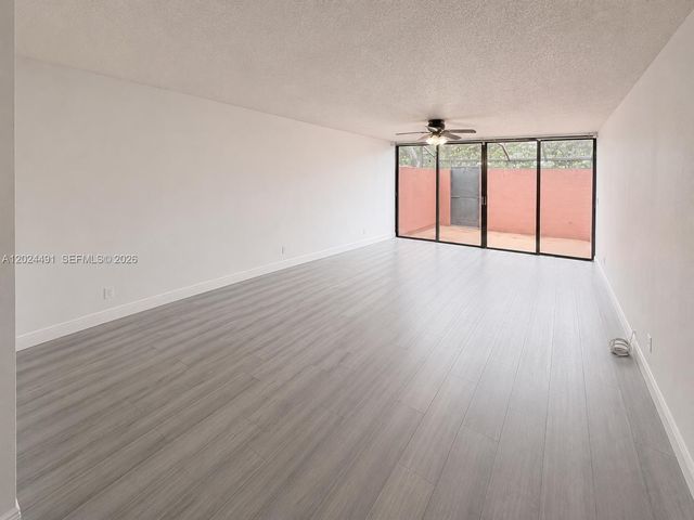 10343 Greenhouse Rd, Pembroke Pines, FL 33026