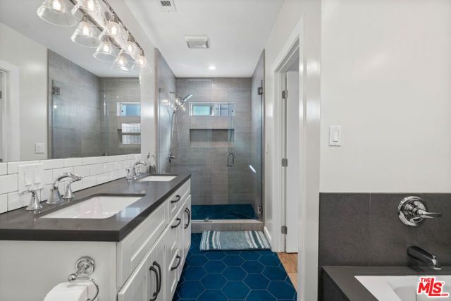 1001 N Rampart Boulevard, Los Angeles, CA 90026