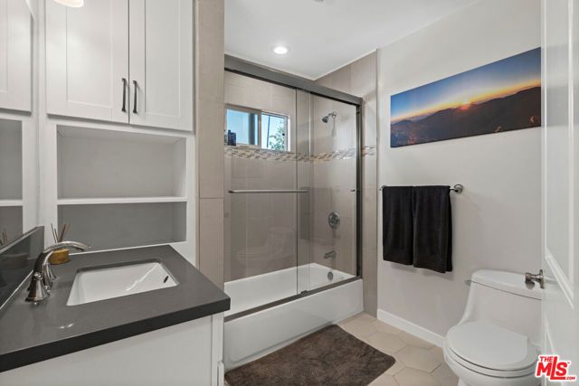 1001 N Rampart Boulevard, Los Angeles, CA 90026