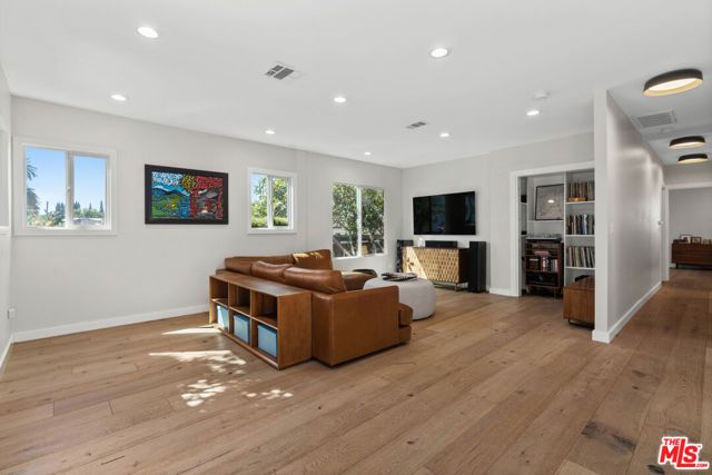 1001 N Rampart Boulevard, Los Angeles, CA 90026