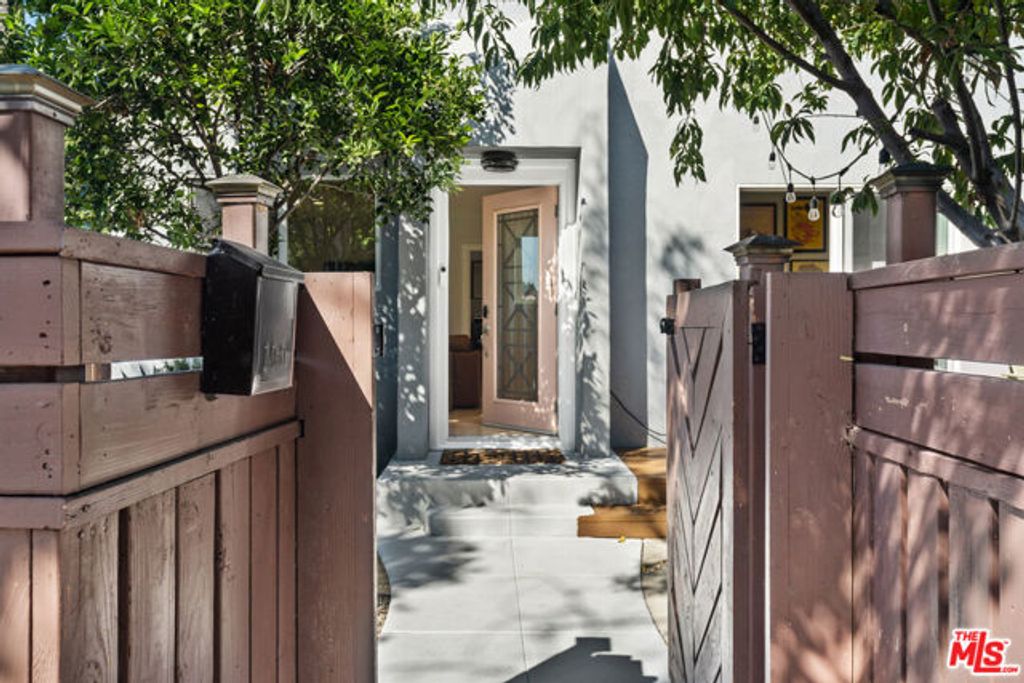 1001 N Rampart Boulevard, Los Angeles, CA 90026