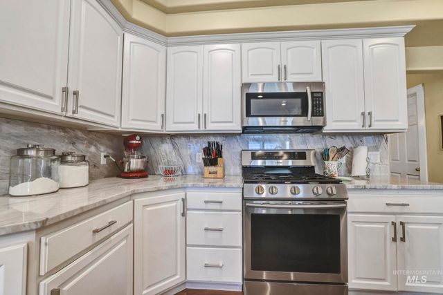 1990 Candleridge Dr, Twin Falls, ID 83301