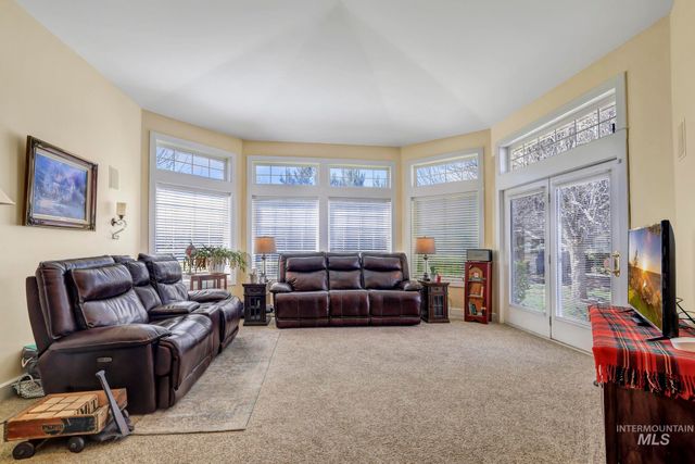 1990 Candleridge Dr, Twin Falls, ID 83301