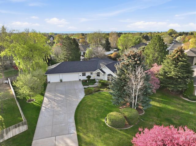 1990 Candleridge Dr, Twin Falls, ID 83301