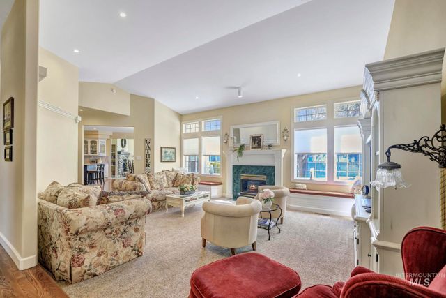 1990 Candleridge Dr, Twin Falls, ID 83301